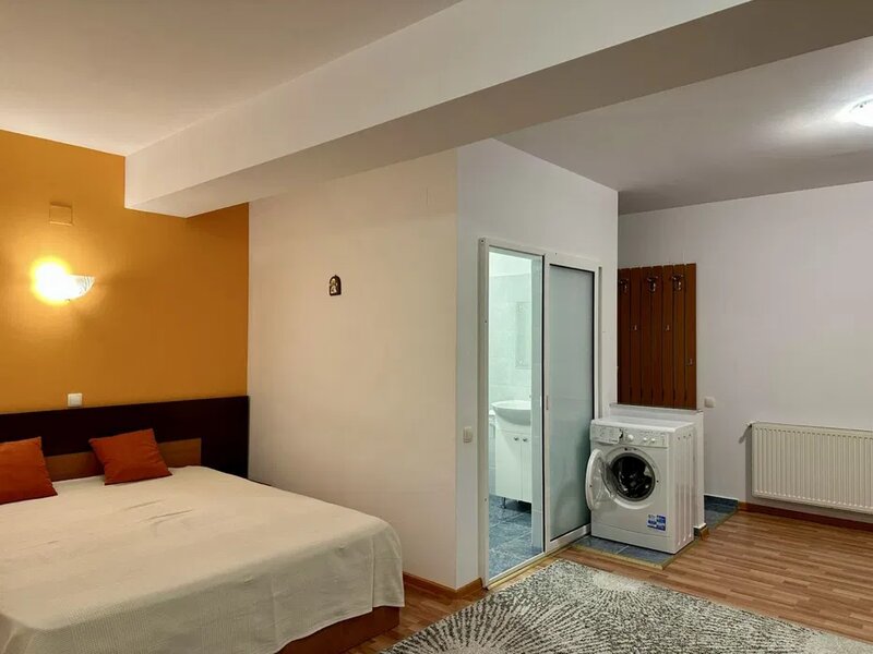 Pallady garsoniera 45mp centrala termica 5 min metrou curte